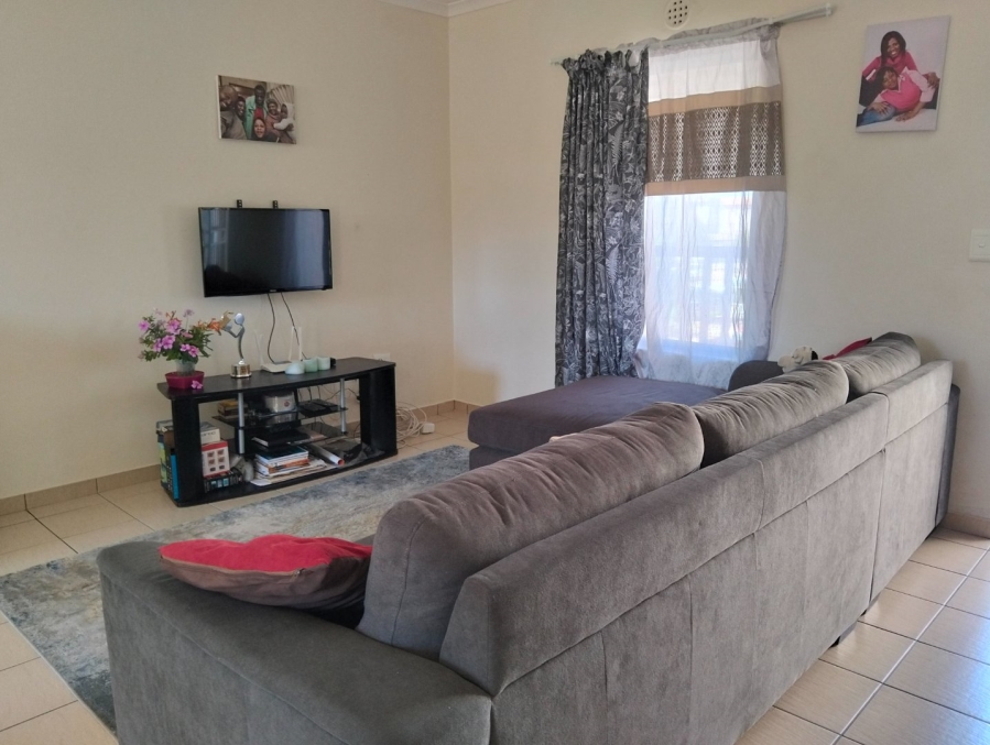 2 Bedroom Property for Sale in Parklands East Western Cape